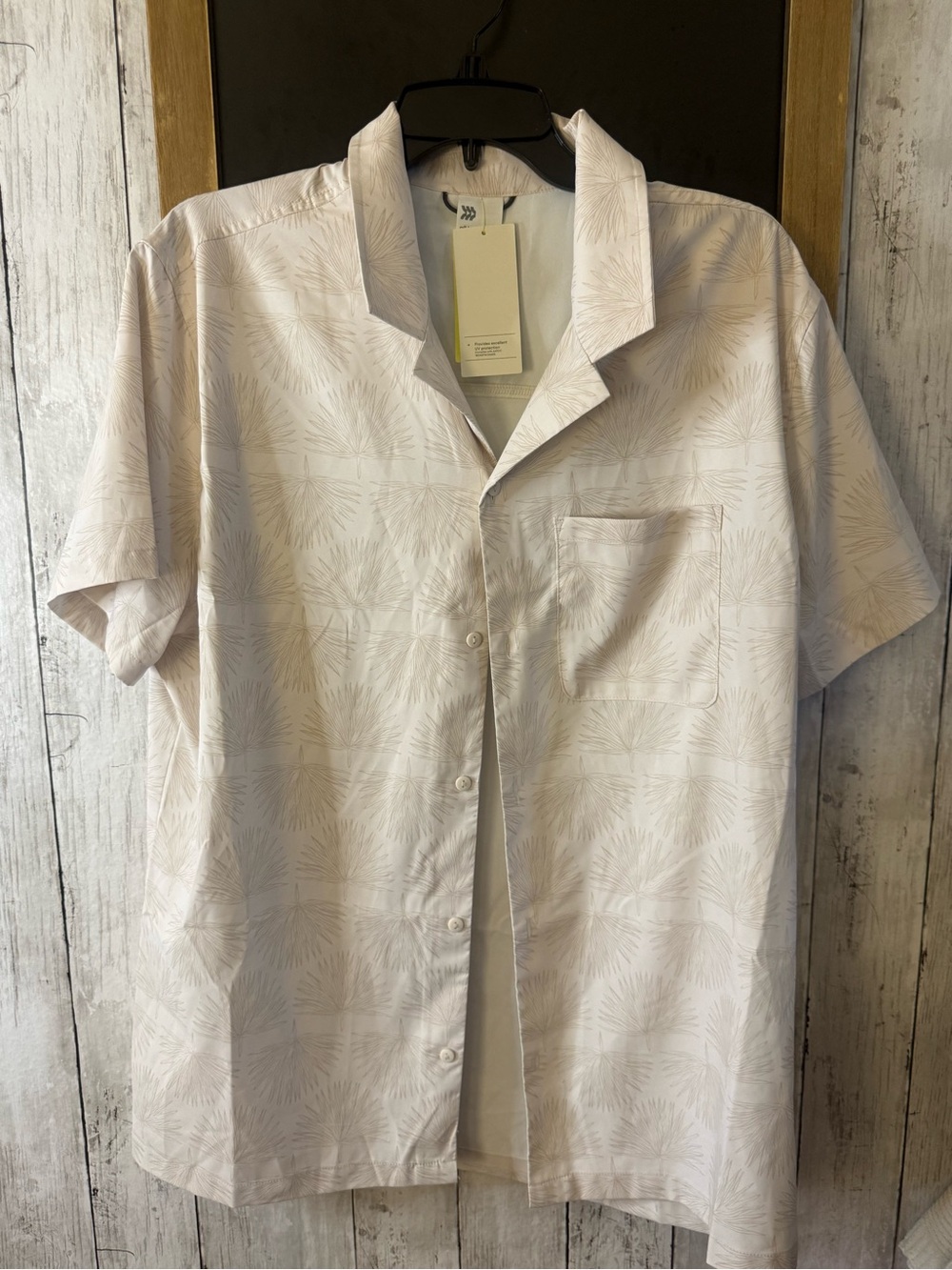 All in Motion Mens Tan Palm Print Quick Dry Button Down Shirt Large UPF 50+ New